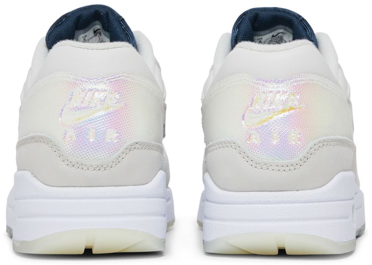 Wmns Air Max 1 Air Max Day   La Ville Lumiere