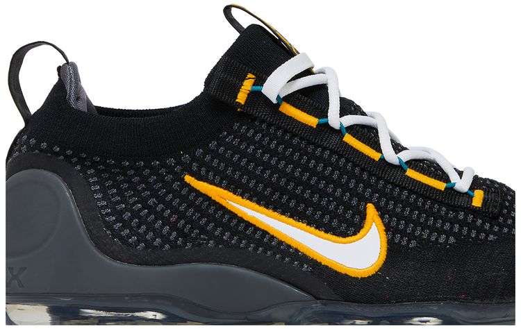 Nike Air VaporMax 2021 Flyknit Black University Gold