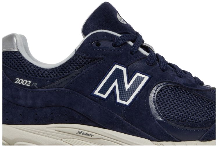 New Balance 2002 Pigment