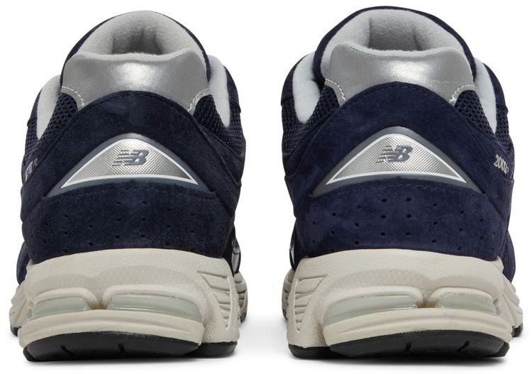 New Balance 2002 Pigment