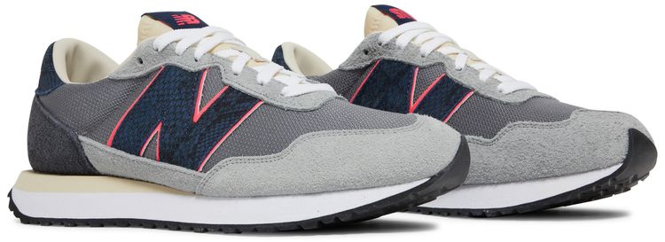 Sneakersnstuff x New Balance 237 Blue Racer