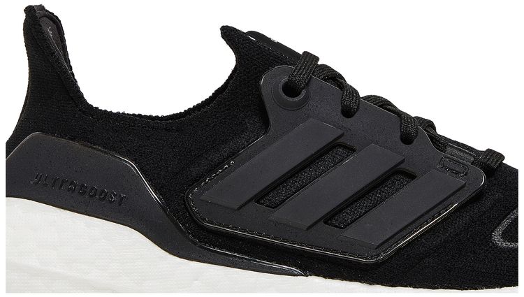 adidas Wmns UltraBoost 22 Black White