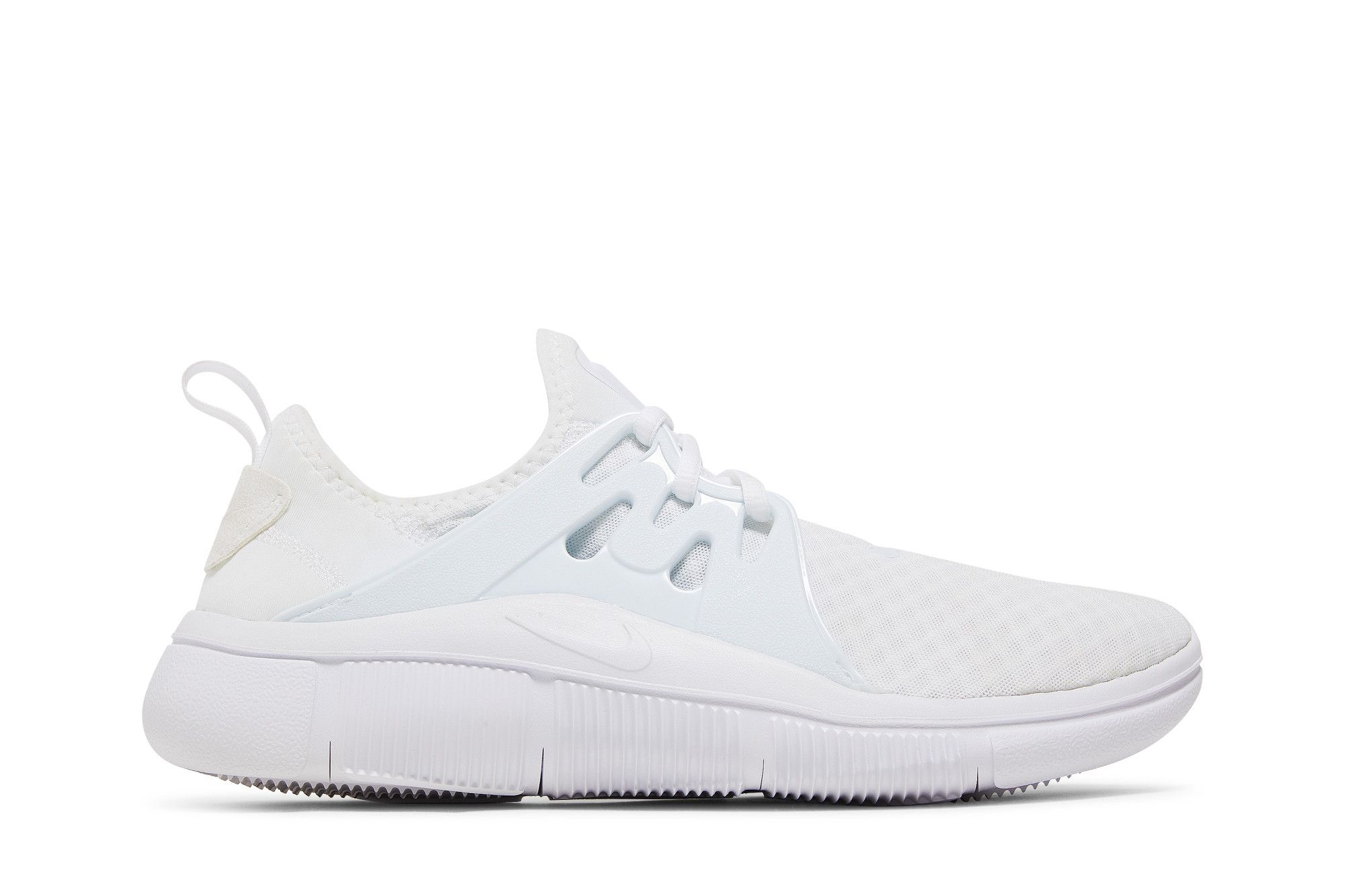 Nike women's outlet acalme sneaker
