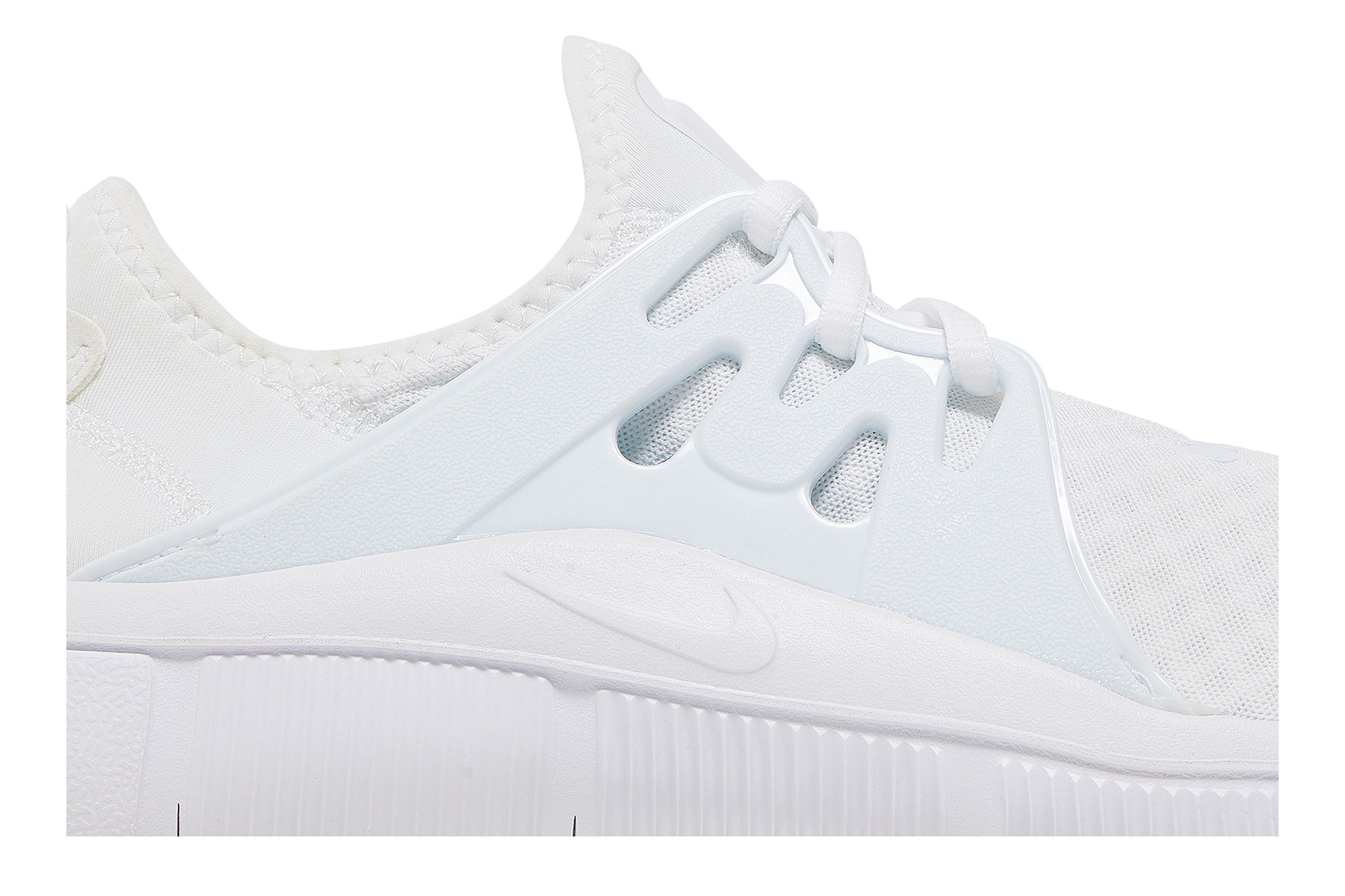 nike acalme white women's shoe