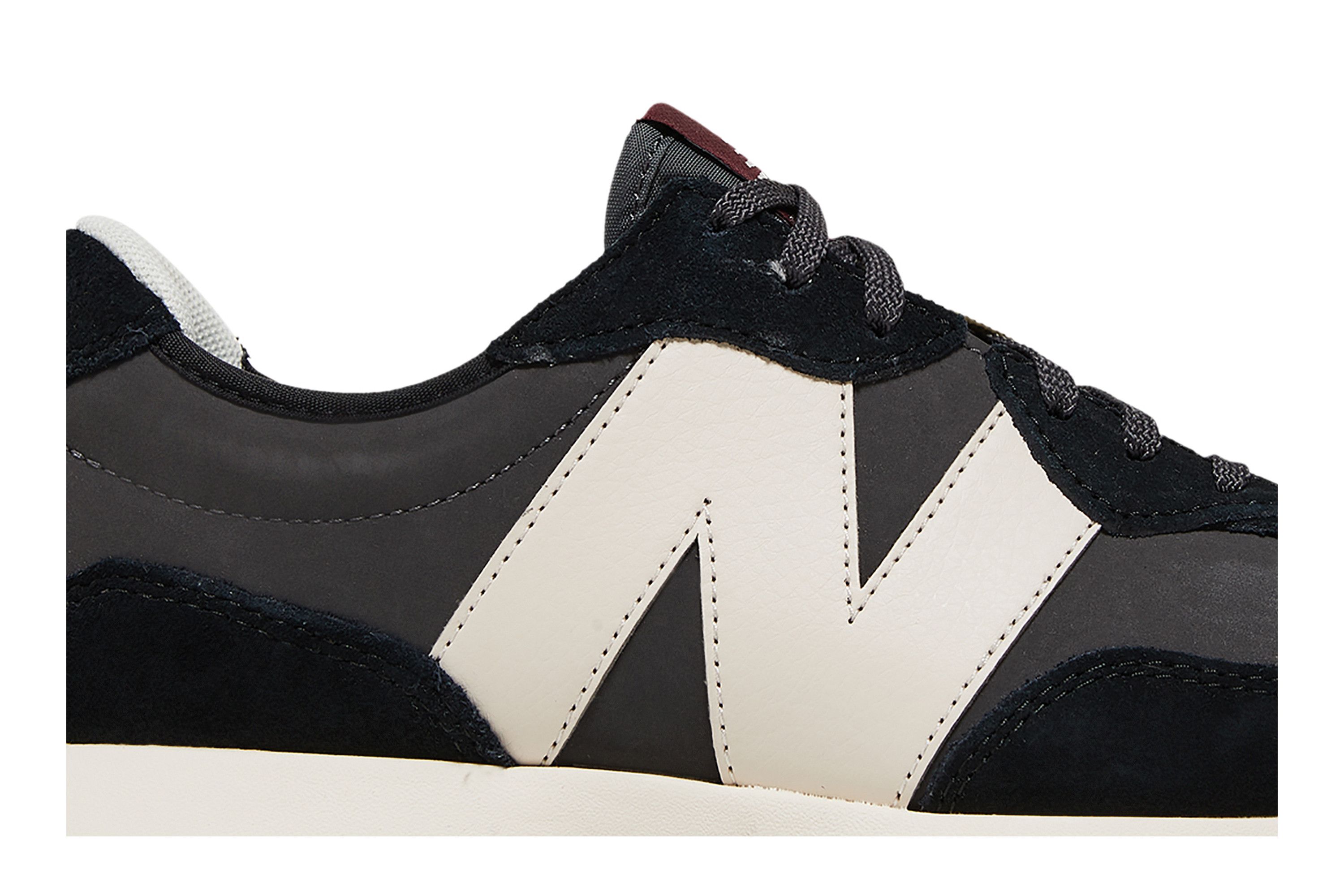 Buy Wmns 327 'Black' - WS327KC | GOAT Buy Wmns 327 'Black' - WS327KC | GOAT