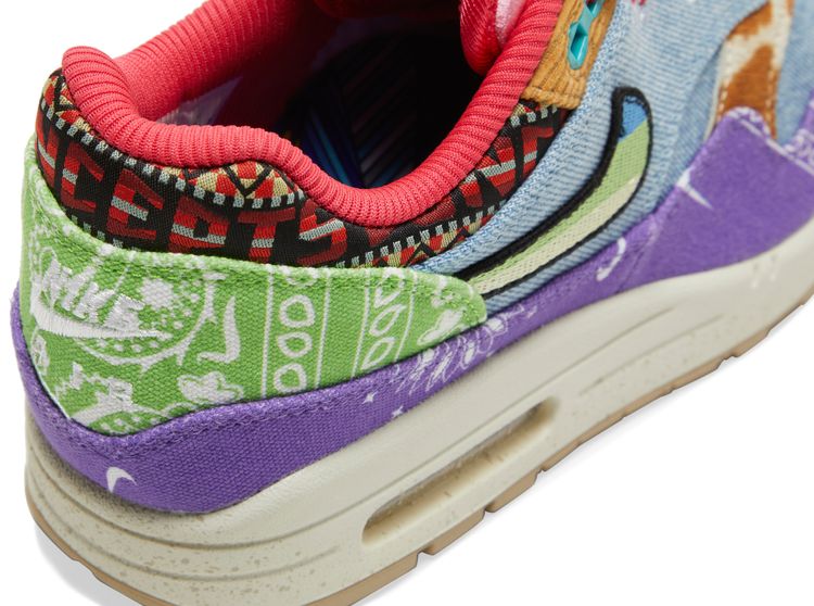 Nike Concepts x Air Max 1 SP Far Out Special Box