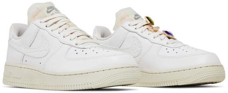 Nike Wmns Air Force 1 Low Premium Jewels