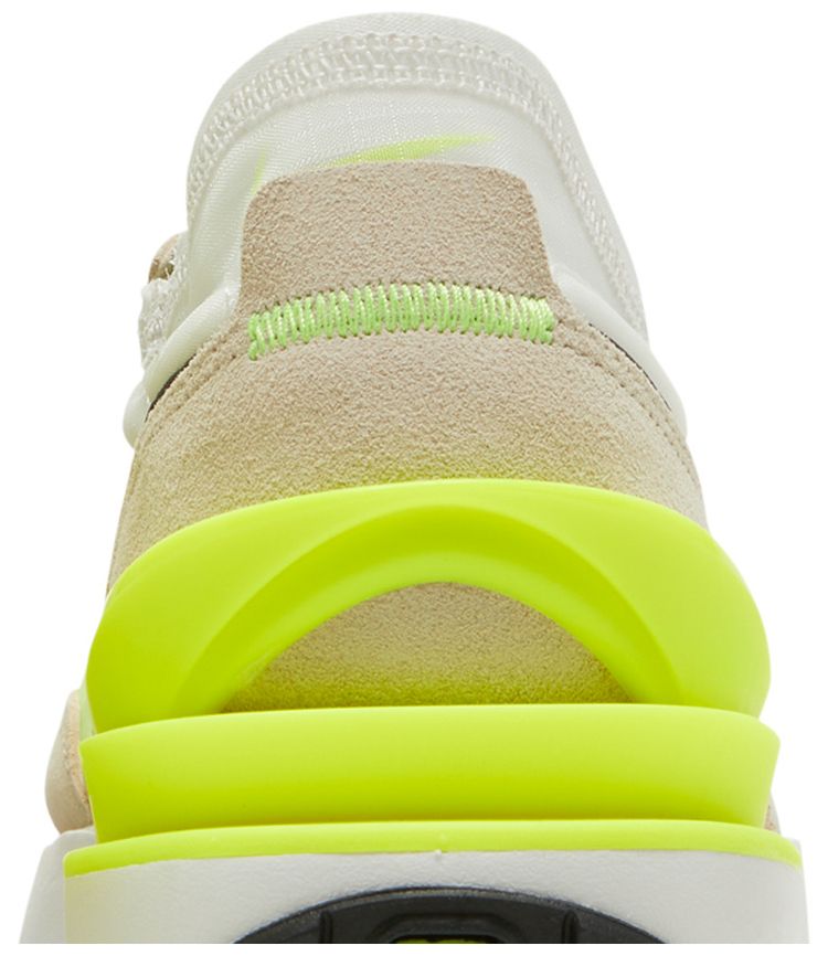 Nike Wmns Waffle One Summit White Volt