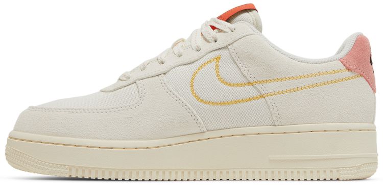 Nike Wmns Air Force 1 07 Peace