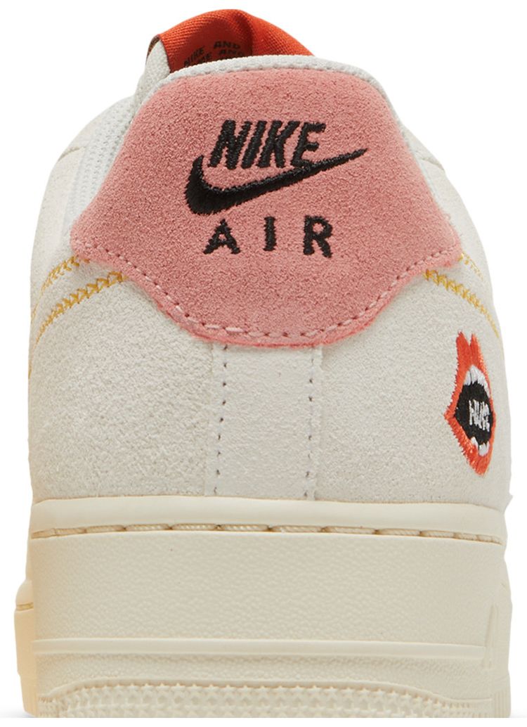 Nike Wmns Air Force 1 07 Peace