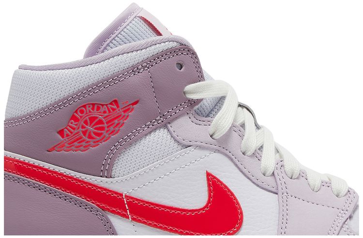 Wmns Air Jordan 1 Mid Valentines Day
