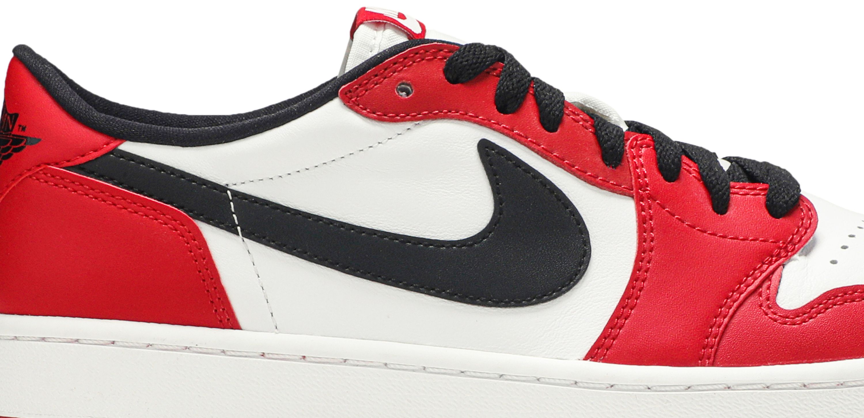 jordan 1 low chicago bull