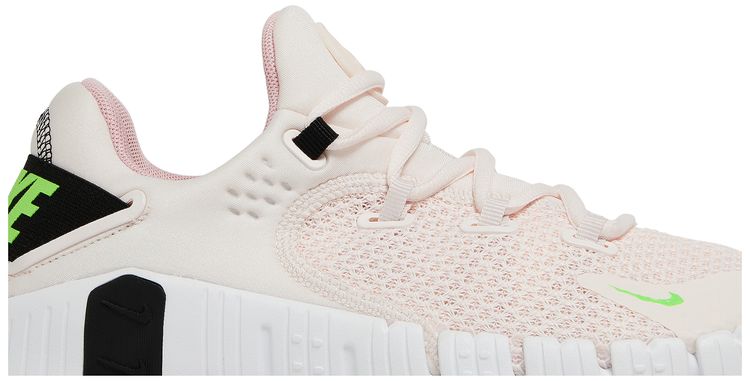 Nike Wmns Free Metcon 4 Light Soft Pink