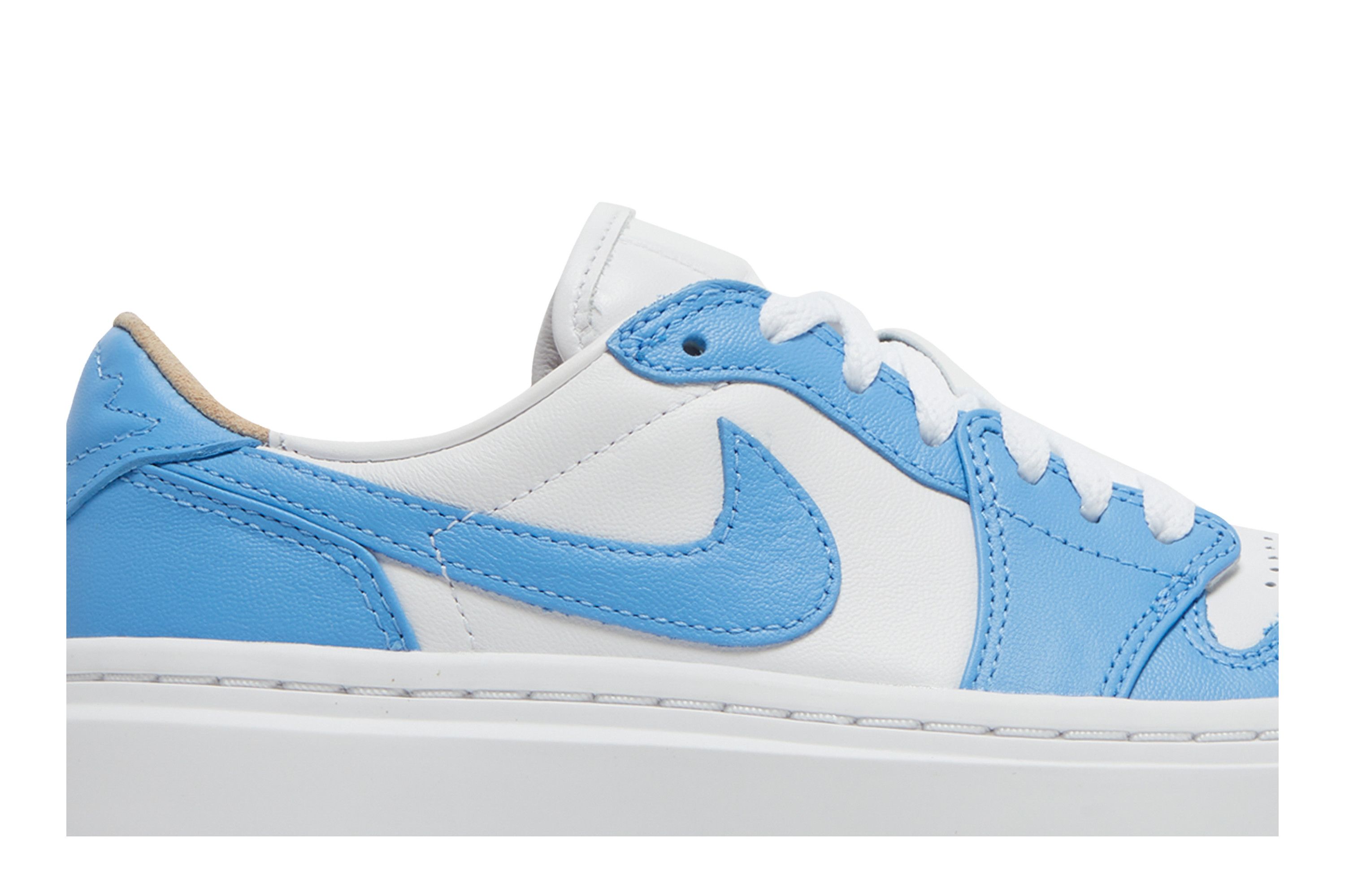 Nike 905942 2025