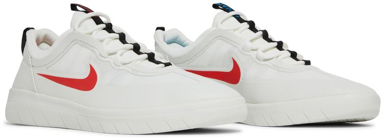 Nyjah Free Alternating Swoosh