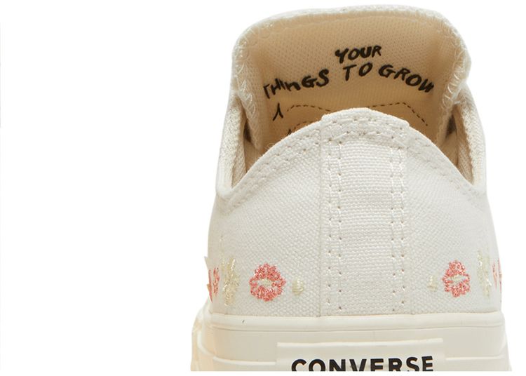 Converse Wmns Chuck Taylor All Star Low Embroidered Floral Egret