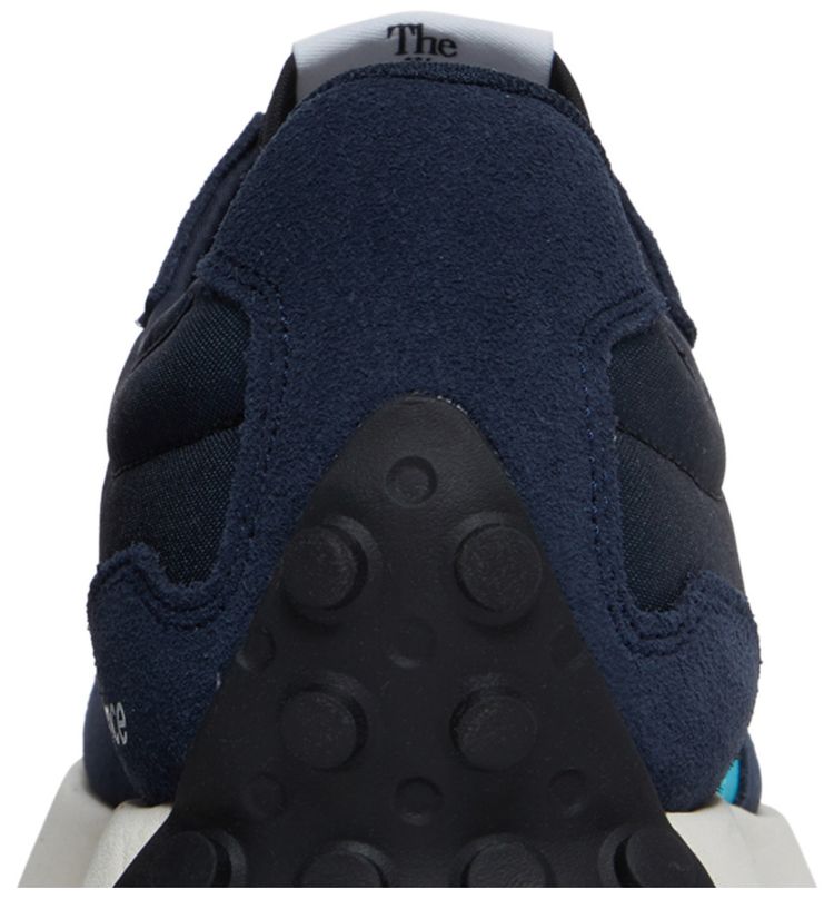 New Balance 327 Eclipse Virtual Sky