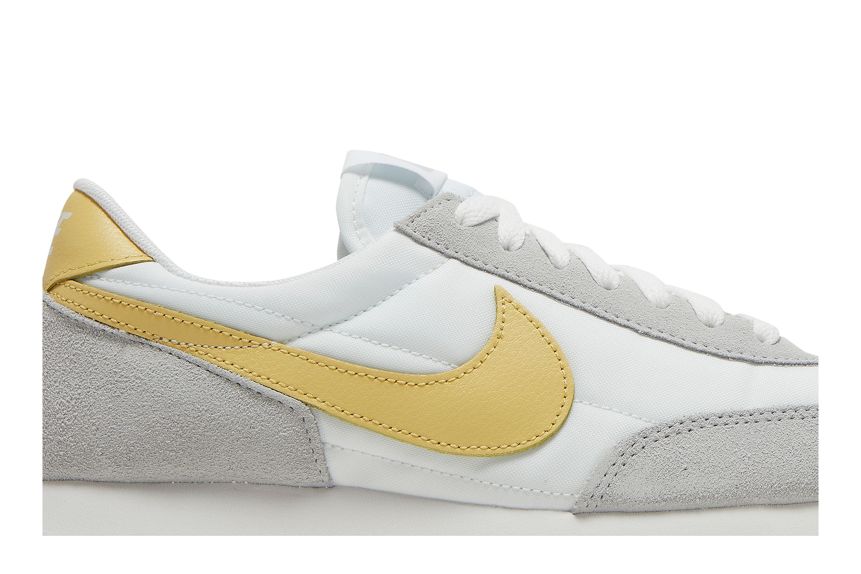 ☆人気☆【NIKE】☆NIKE DAYBREAK(W)☆22-27.5cm☆SATURN GOLD☆ daybreak-metallic-gold-release