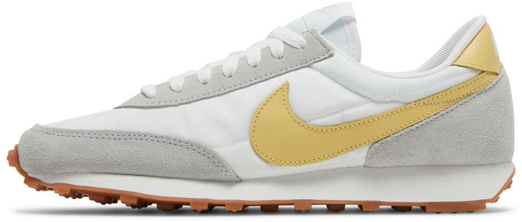 Nike Wmns Daybreak Summit White Saturn Gold