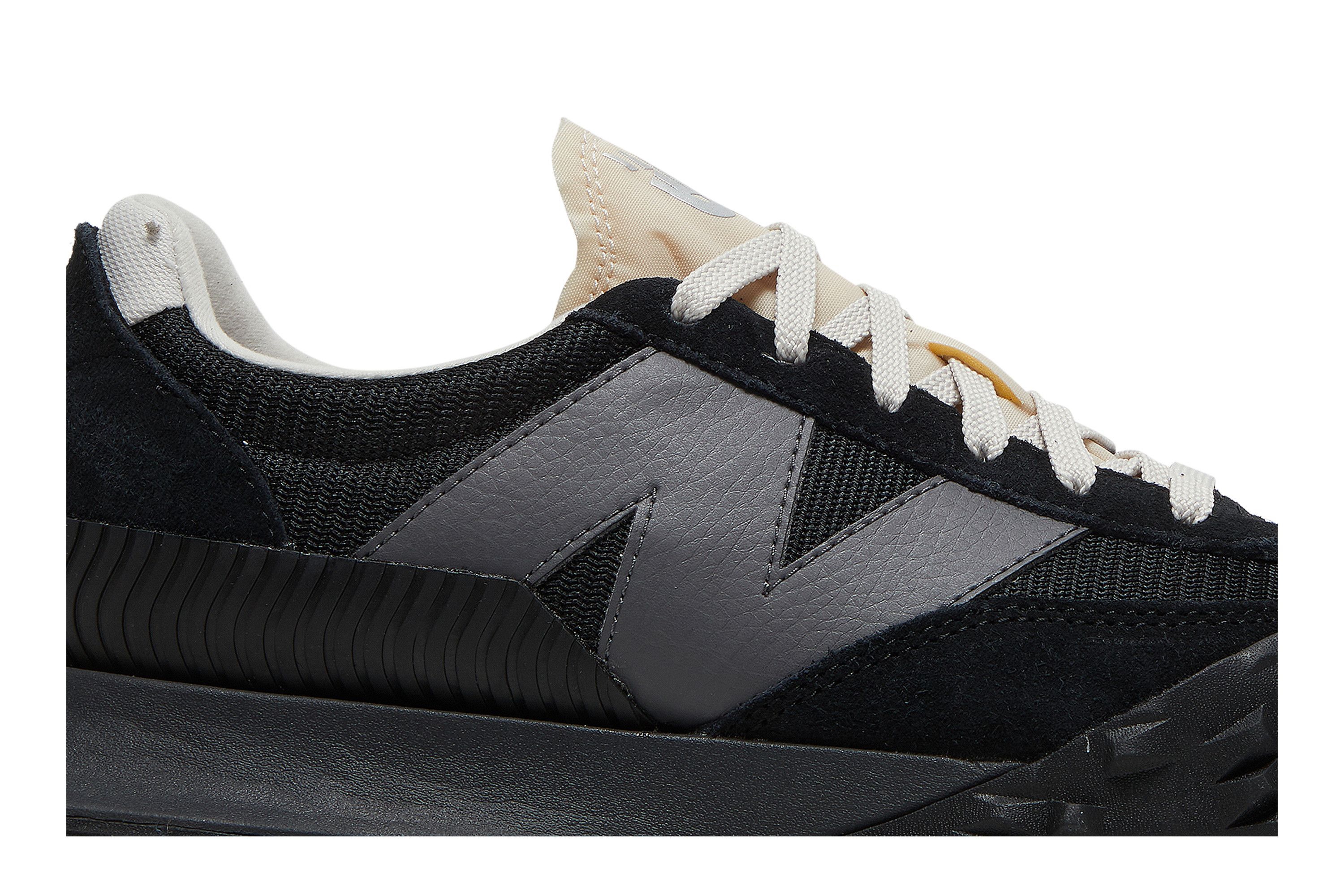 Buy XC-72 'Black Moonbeam' - UXC72DA1 | GOAT
