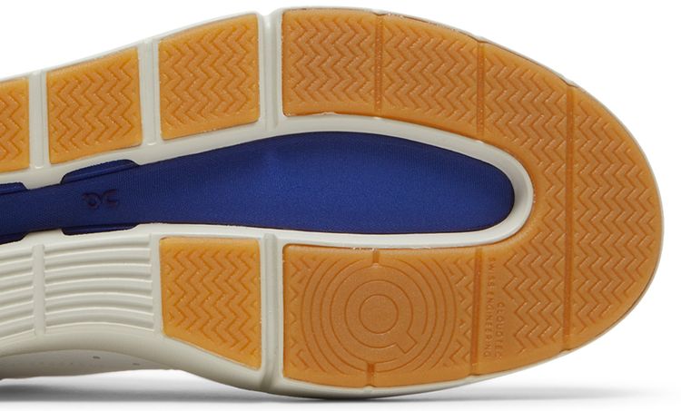 The Roger Centre Court White Indigo