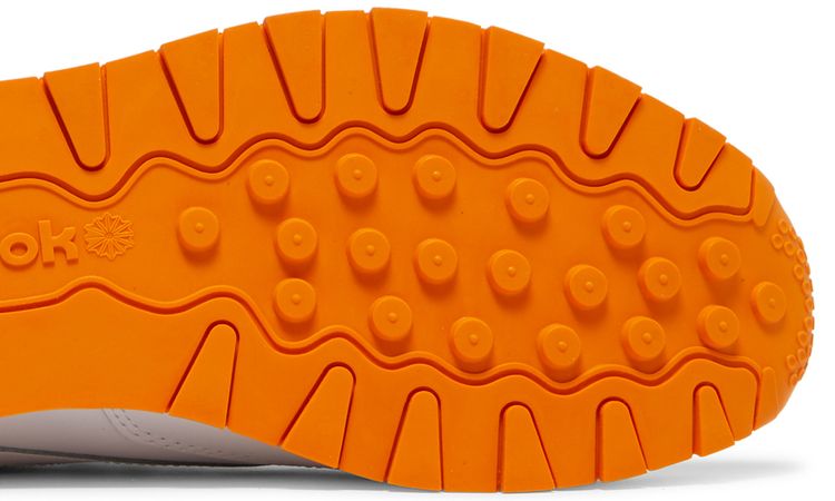 Flintstones Meet Jetsons x Reebok Classic Leather Baby Puss