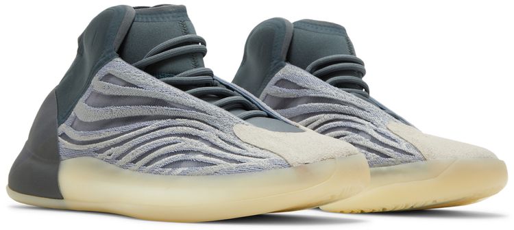 Adidas Yeezy Quantum Mono Carbon
