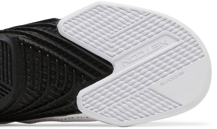 Nike Wmns React Metcon Turbo Black Metallic Gold