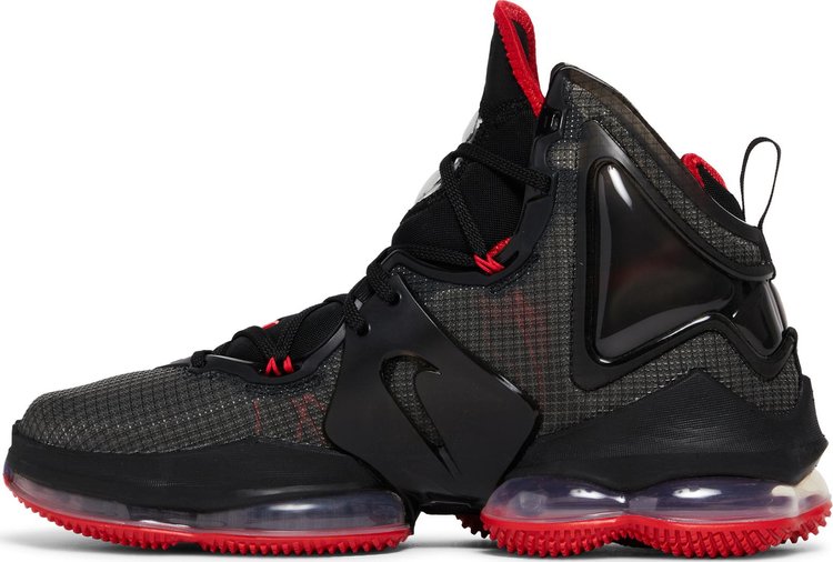 LeBron 19 Bred