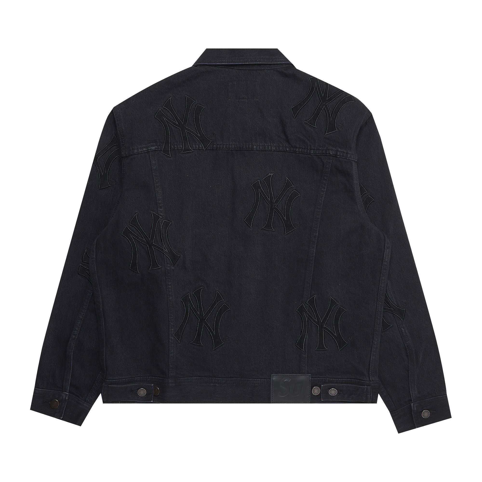 Buy Supreme x New York Yankees Denim Trucker Jacket 'Washed