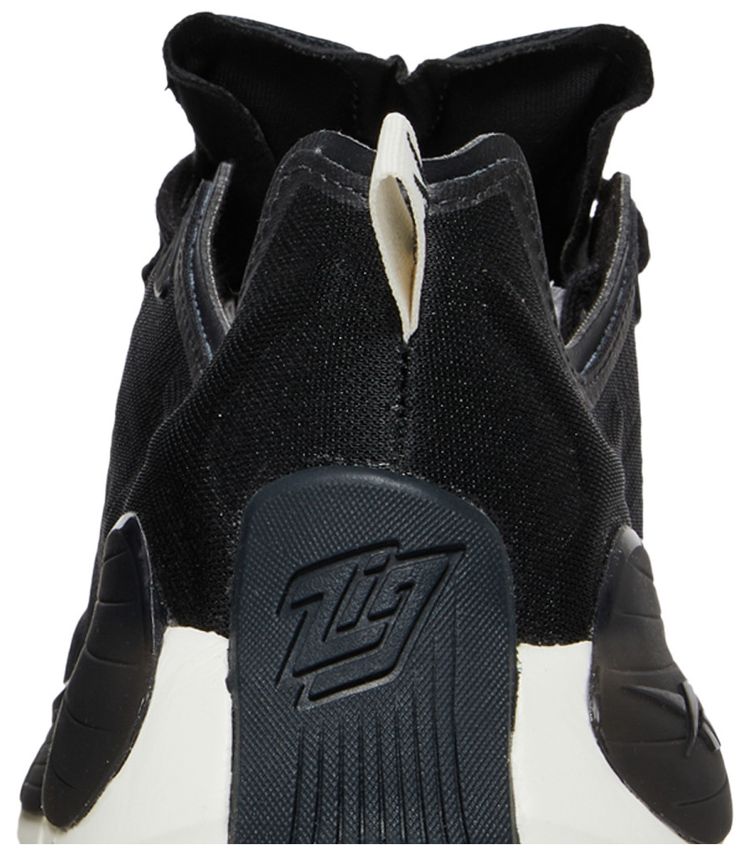 Reebok Zig Kinetica 2 Grow Night Black