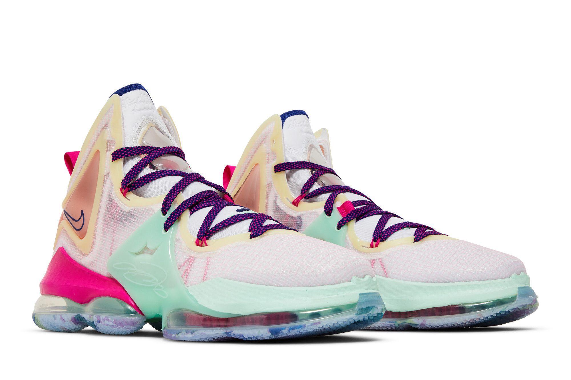 Lebron james women shoes hot sale