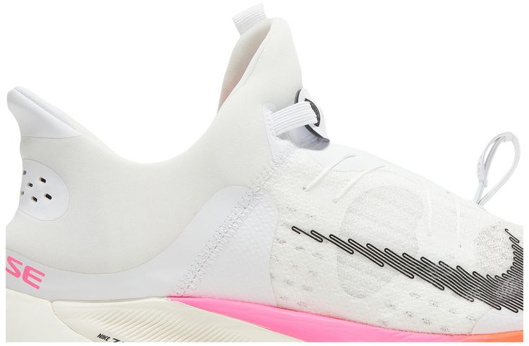 Nike Air Zoom Tempo NEXT FlyEase Rawdacious