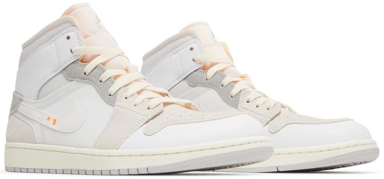 Air Jordan 1 Mid SE Inside Out