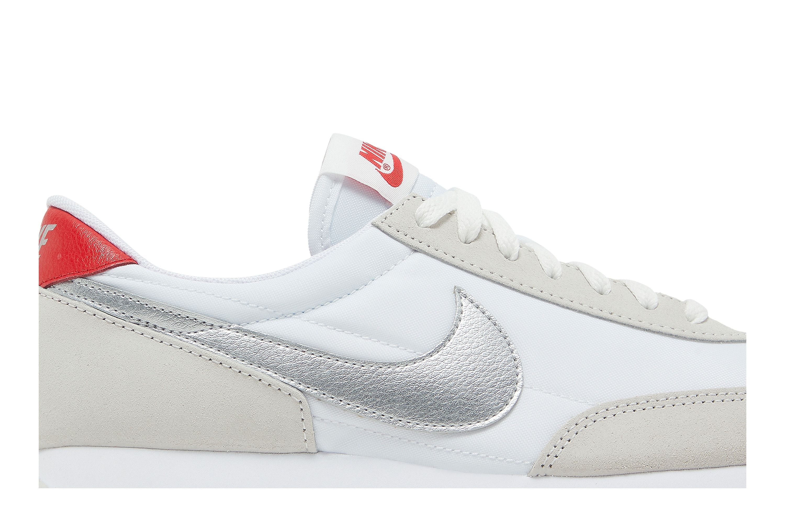 Nike daybreak white red 2025