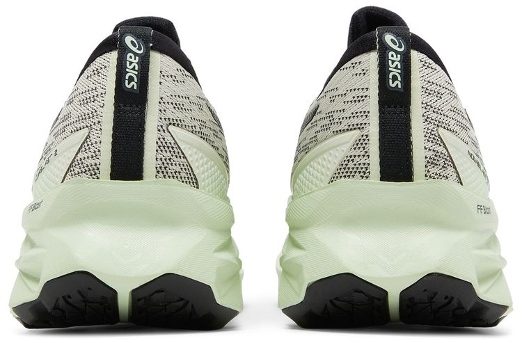 Asics Novablast 2 Birch Black