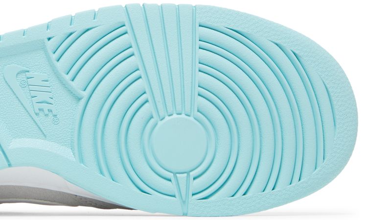 Nike Dunk Low SE Barber Shop Grey