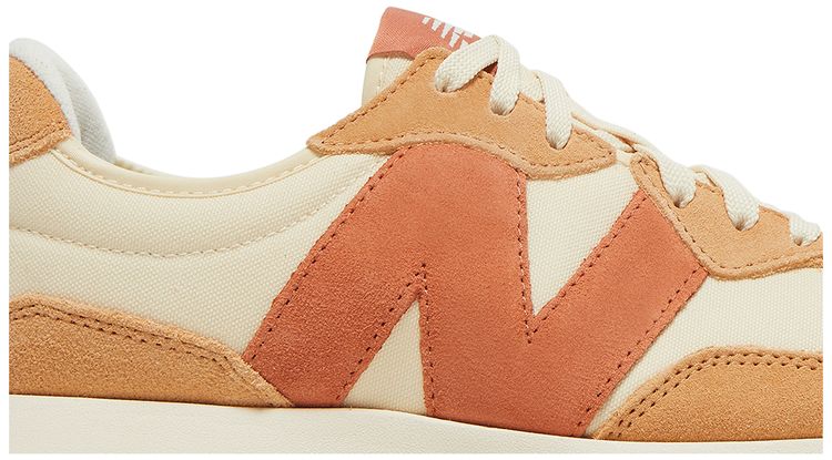 New Balance 327 Macadamia Nut