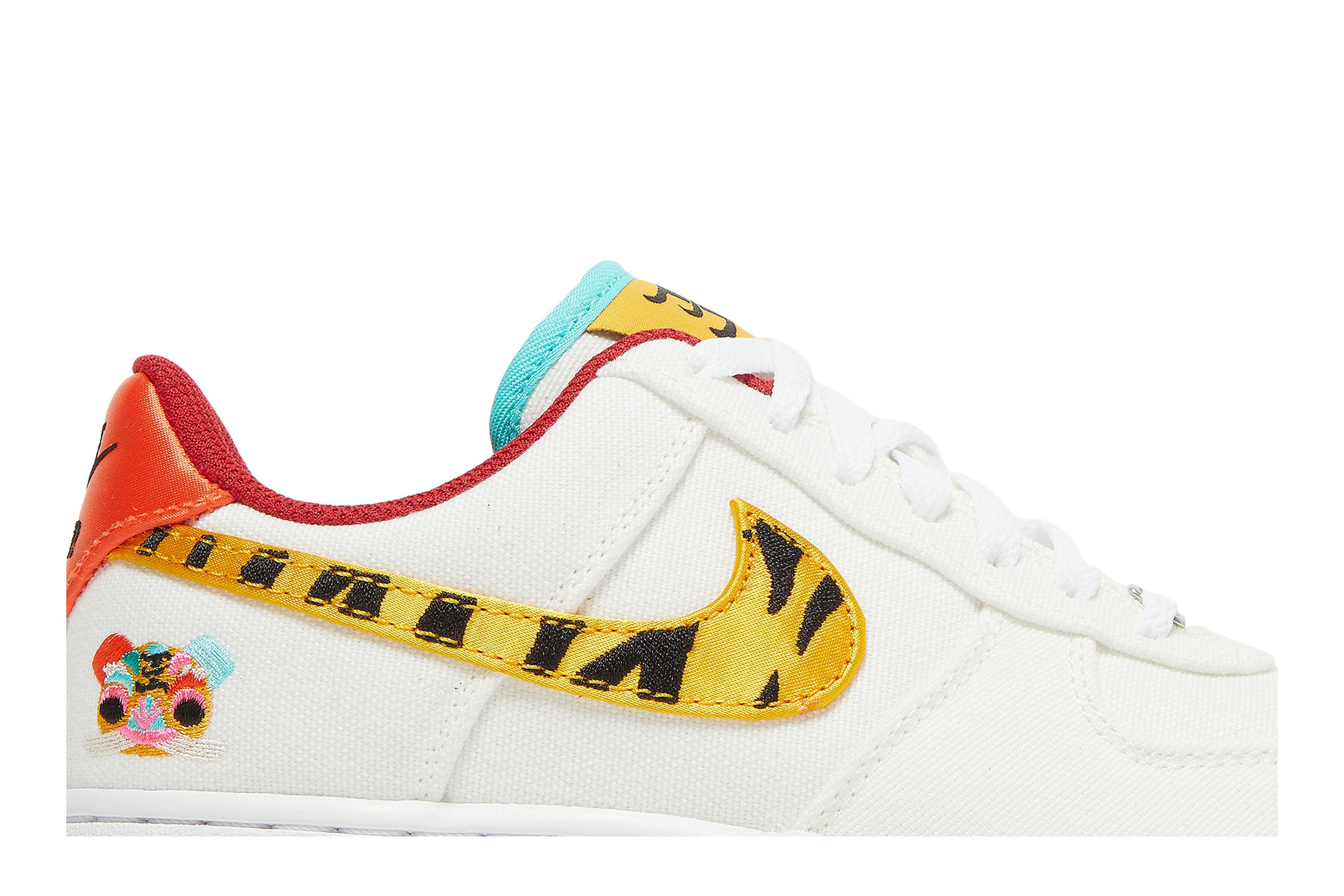 Buy Nike Wmns Air Force 1 '07 LX 'Year of the Tiger' - DR0148 171