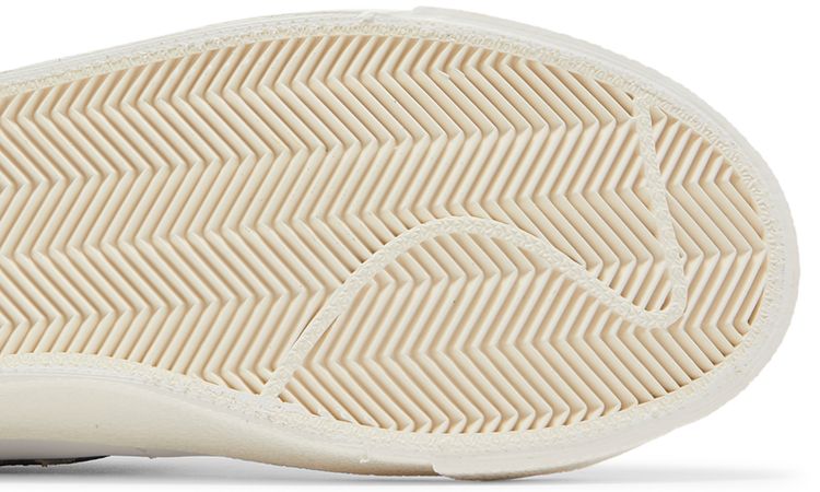 Nike Blazer Mid 77 Vintage White Chlorophyll