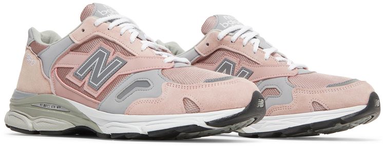 New Balance 920 Made in England Pink Grey