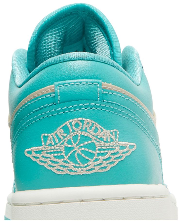 Wmns Air Jordan 1 Low Tropical Teal Sandy Beige