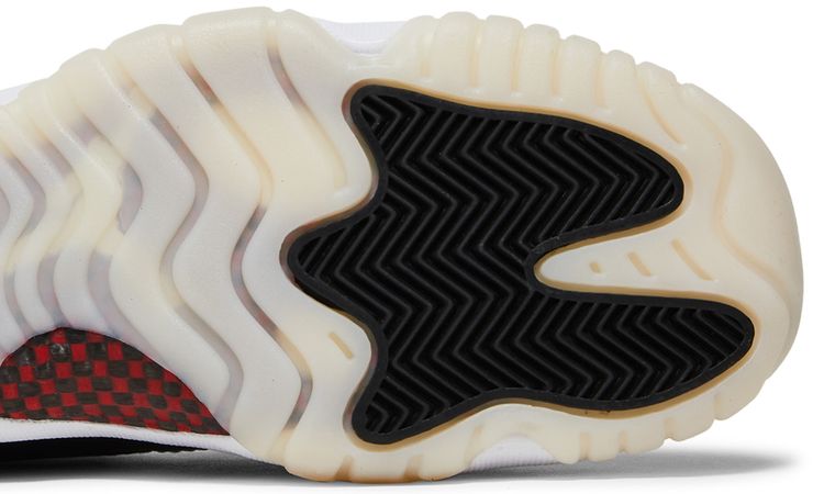 Air Jordan 11 Retro Low GS 72 10