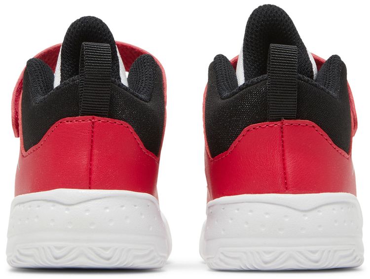 Air Jordan Max Aura 3 TD White Very Berry