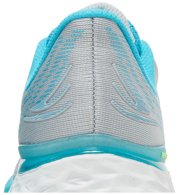 New Balance Wmns Fresh Foam 880v11 Light Cyclone Virtual Sky