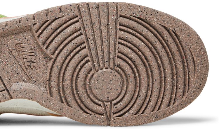 Nike Wmns Dunk Low SE Sun Club