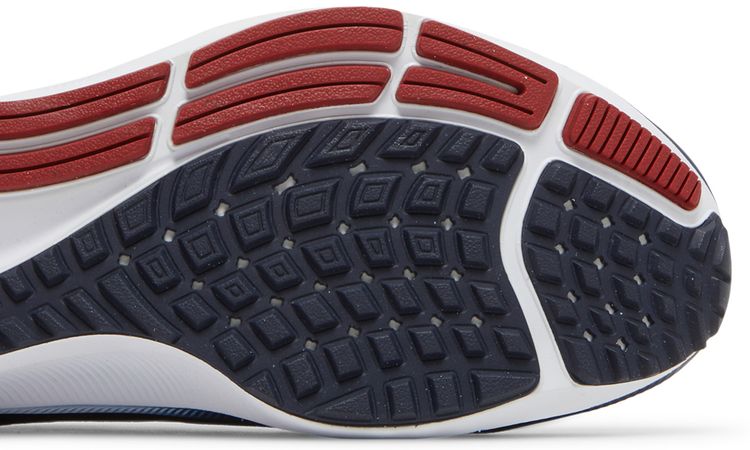 Nike NFL x Air Zoom Pegasus 38 New England Patriots