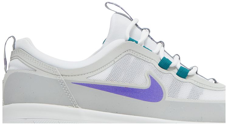 Nyjah Free 2 SB Grape