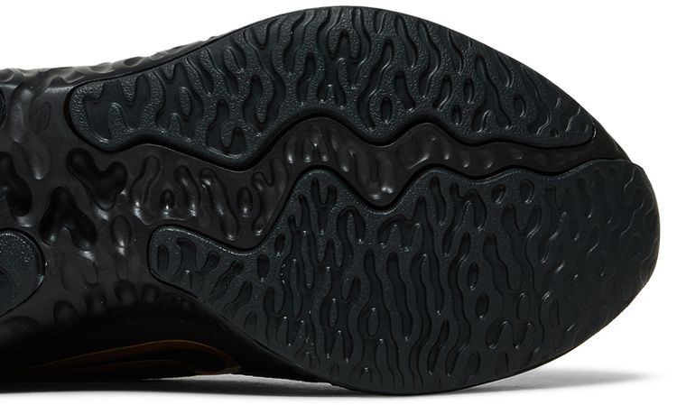Nike Renew Run 2 Black Metallic Gold