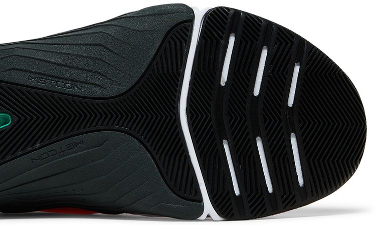 Nike Metcon 7 FlyEase Total Orange Clear Emerald